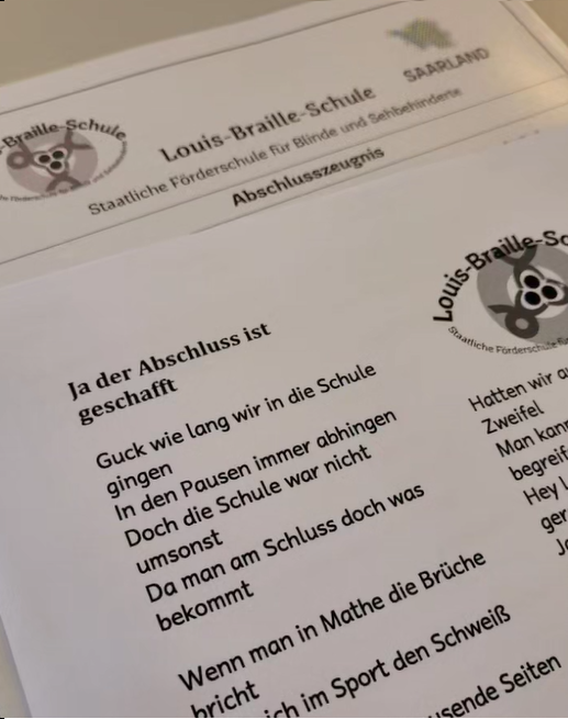 Abschlusszeugnis%20und%20Lied%20Ja%20der%20Abschluss%20ist%20geschafft